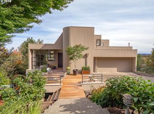 2936 SW Orchard Hill Pl, Lake Oswego, OR