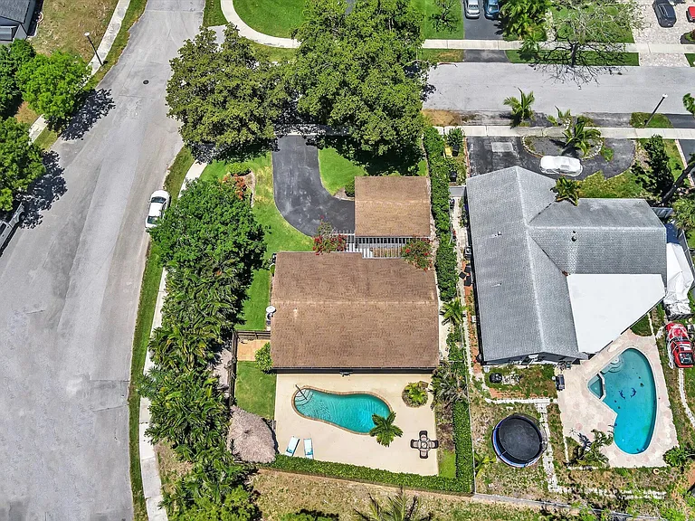 3996 NW 7th Ct — Photo 53