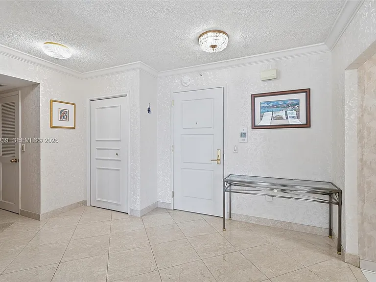 9801 Collins Ave #14D — Photo 25