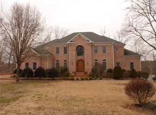 376 Twin View Cres, Selmer, TN 38375
