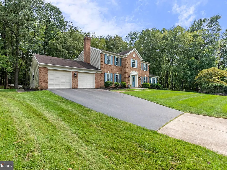 3125 Hannahs Pond Ln — Photo 2