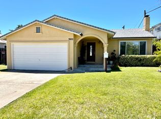 3800 McClellan Dr, North Highlands, CA 95660
