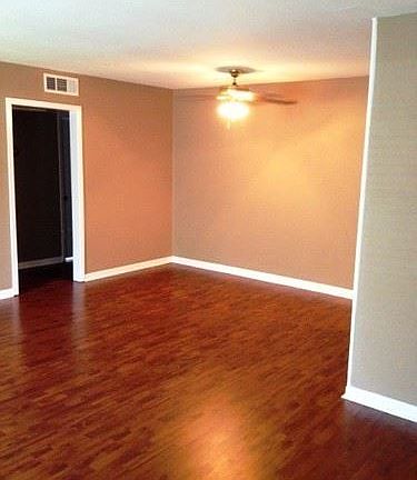 5th image of 3820 Fairfield Ave #100