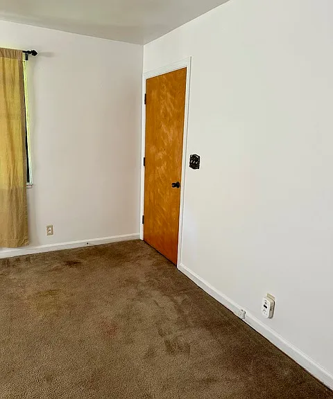 751 Thayer St #1 — Photo 16