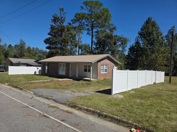 65 East Ave, Mc Rae, GA 31055
