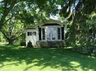 219 Round Lake Rd, Vermontville, MI 49096