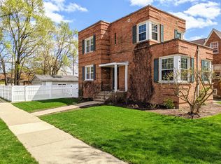 9701 S Avers Ave, Evergreen Park, IL 60805