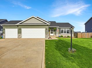 18389 Peggy Sue Dr, Lowell, IN 46356
