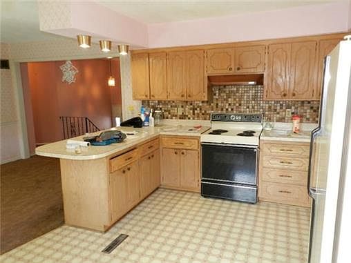 4th image of 3029 S 56th St