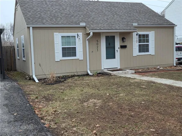 5021 Crest Dr, Kansas City, KS 66106
