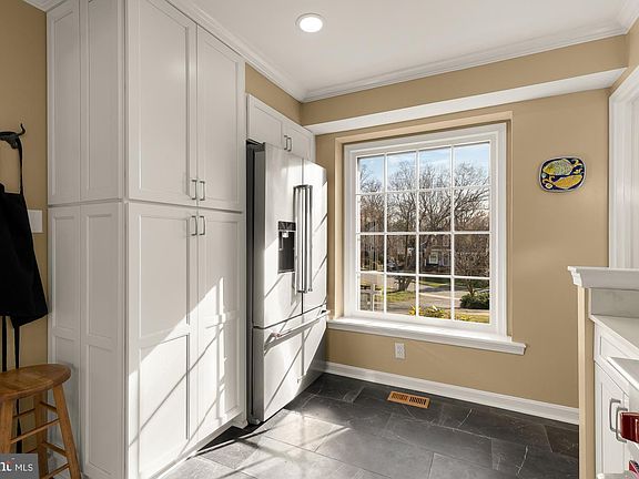 5th image of 11688 Stockbridge Ln