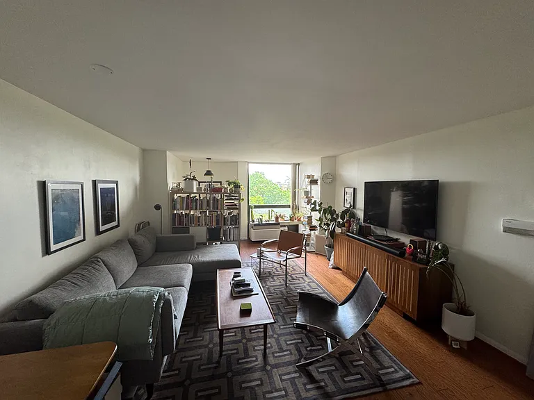 233 S 6th St #508 — Photo 6