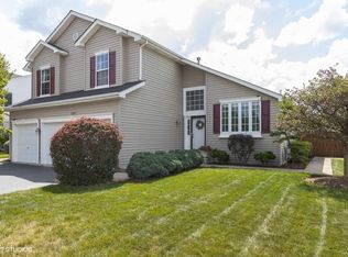 1007 Vertin Blvd, Shorewood, IL 60404