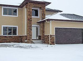 2445 SE Florence Dr, Waukee, IA 50263