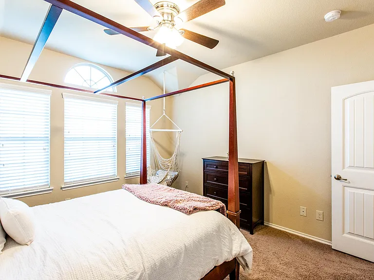 1324 Red River Dr — Photo 18