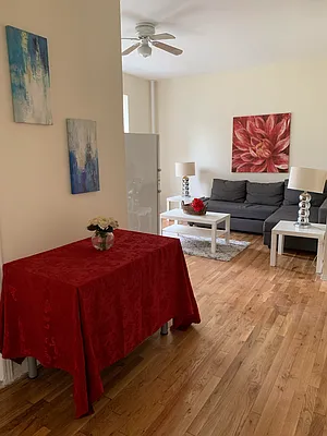 Rented by 63 West | media 19