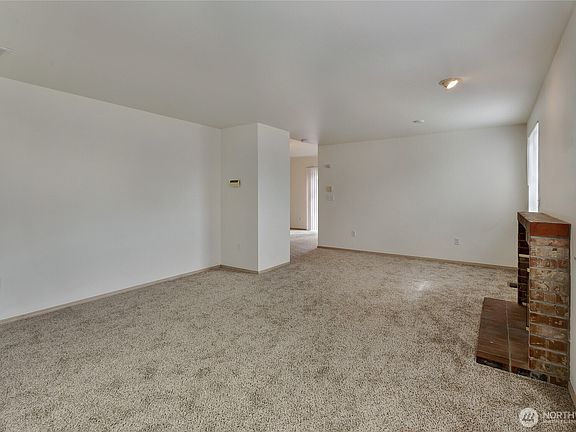 4th image of 10815 36th Avenue Ct E