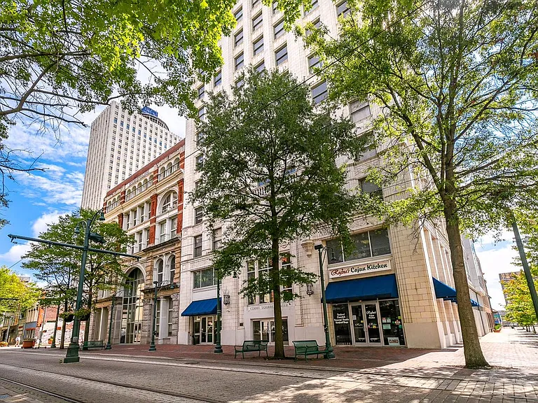 62 N Main St — Photo 15