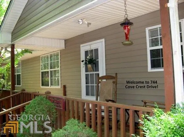 744 Covecrest Dr, Tiger, GA 30576