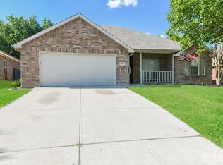 1316 Maple Terrace Dr, Mansfield, TX 76063