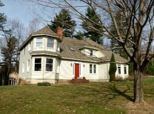 5 Victoria Ln, Falmouth, ME 04105