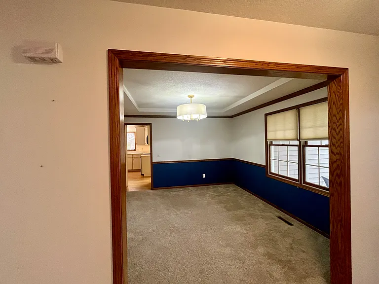 4984 Fox Ridge Rd — Photo 7