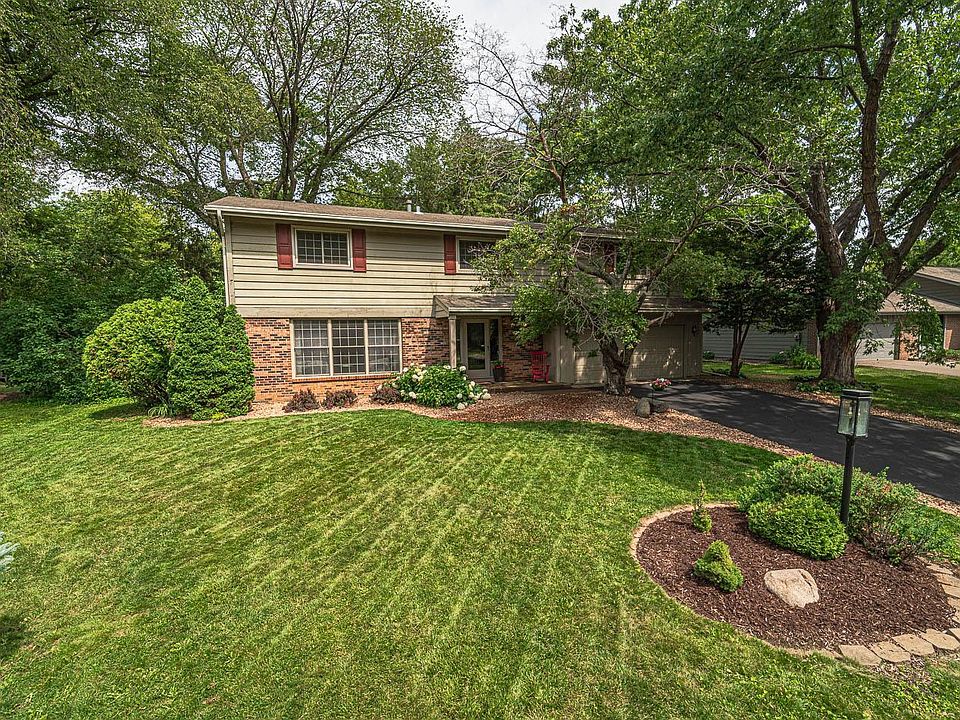 1st image of 808 Thoreau Dr