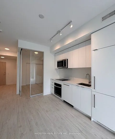 181 Sheppard Ave E #417 — Photo 3