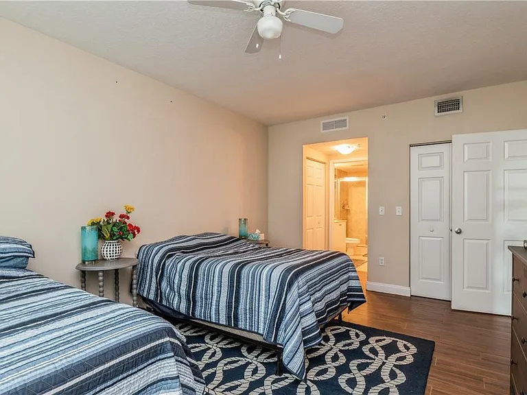 625 Casa Loma Blvd #705 — Photo 9