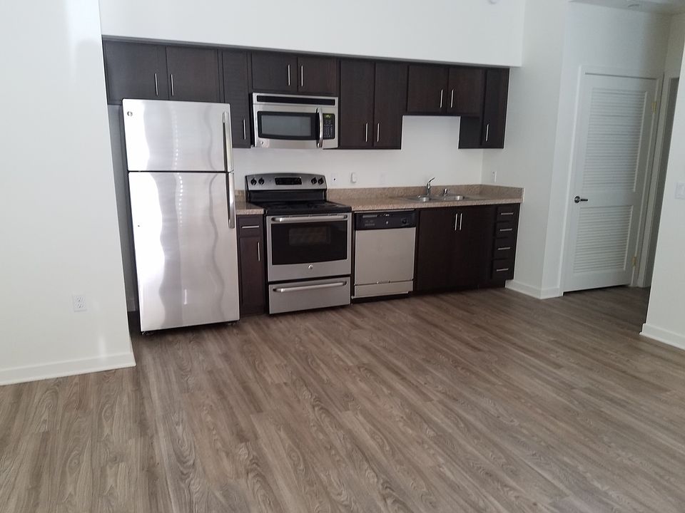 1st image of 4330 Palm Ave #B102