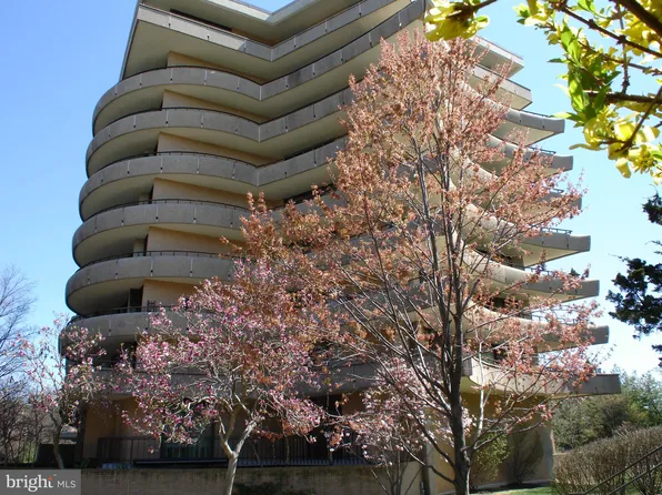 4200 Massachusetts Ave NW APT 613, Washington, DC 20016
