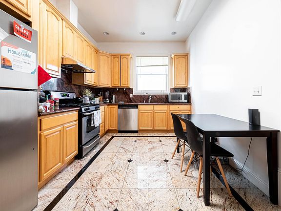 2nd image of 263 Dolores St