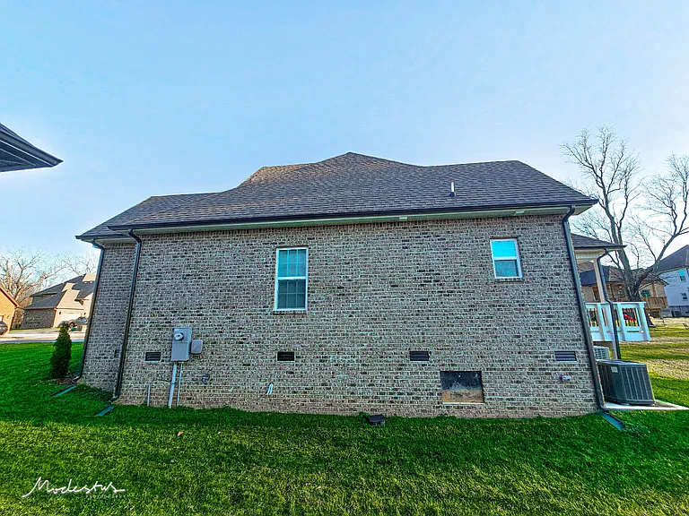 1718 Oak Forest Dr — Photo 73