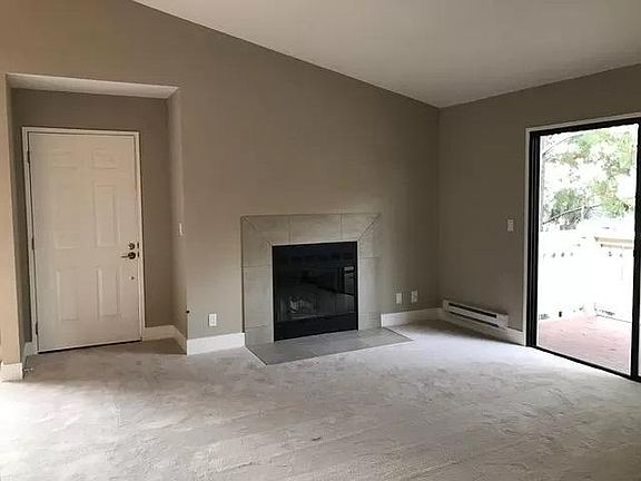 2nd image of 204 Shoreline Ct