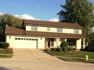 9017 Rutherford Ln, Orland Park, IL 60462