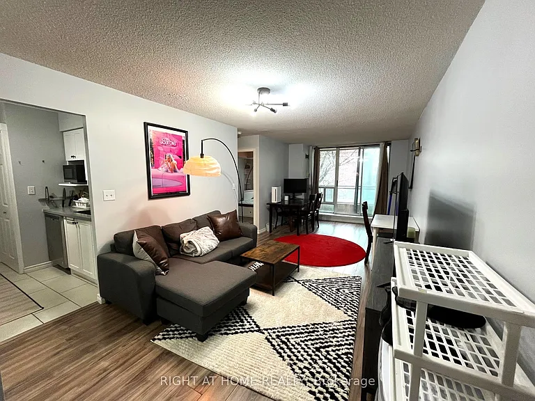 3 Pemberton Ave #401 — Photo 10