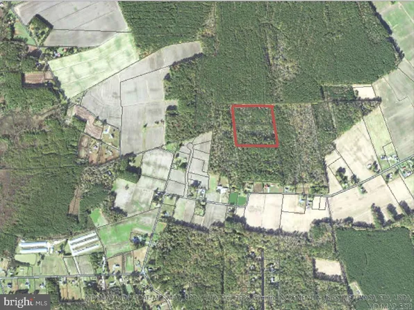 27582 Farm Market Rd, Marion, MD 21838