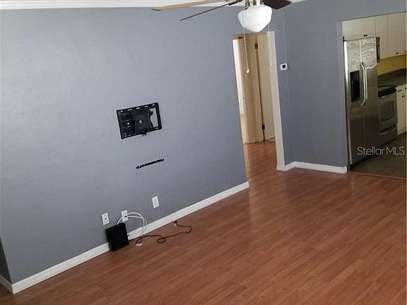 3rd image of 2831 10th Ave N