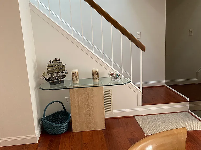 50 Hubbard Ln #10 — Photo 19