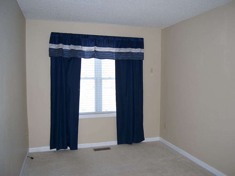 Spring Lake Village Viii 812 Village Rd Southington CT Zillow