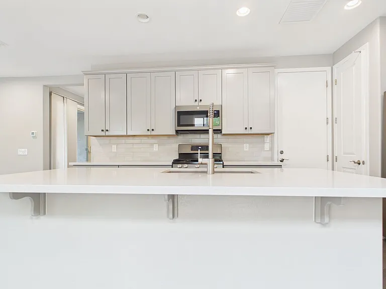 7001 E Portland St — Photo 17