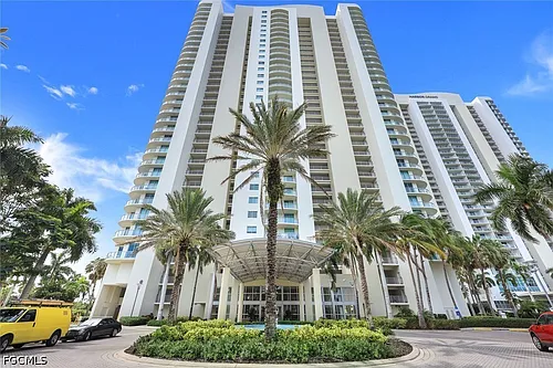 3000 Oasis Grand Blvd #903 Photo 1