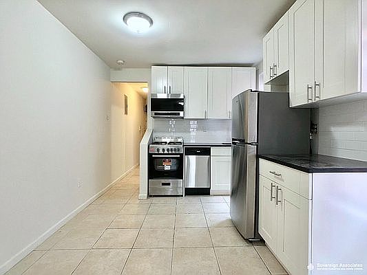 3rd image of 1270 1st Ave #505