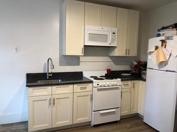 267 Washington Ave APT C, Kingston, NY 12401