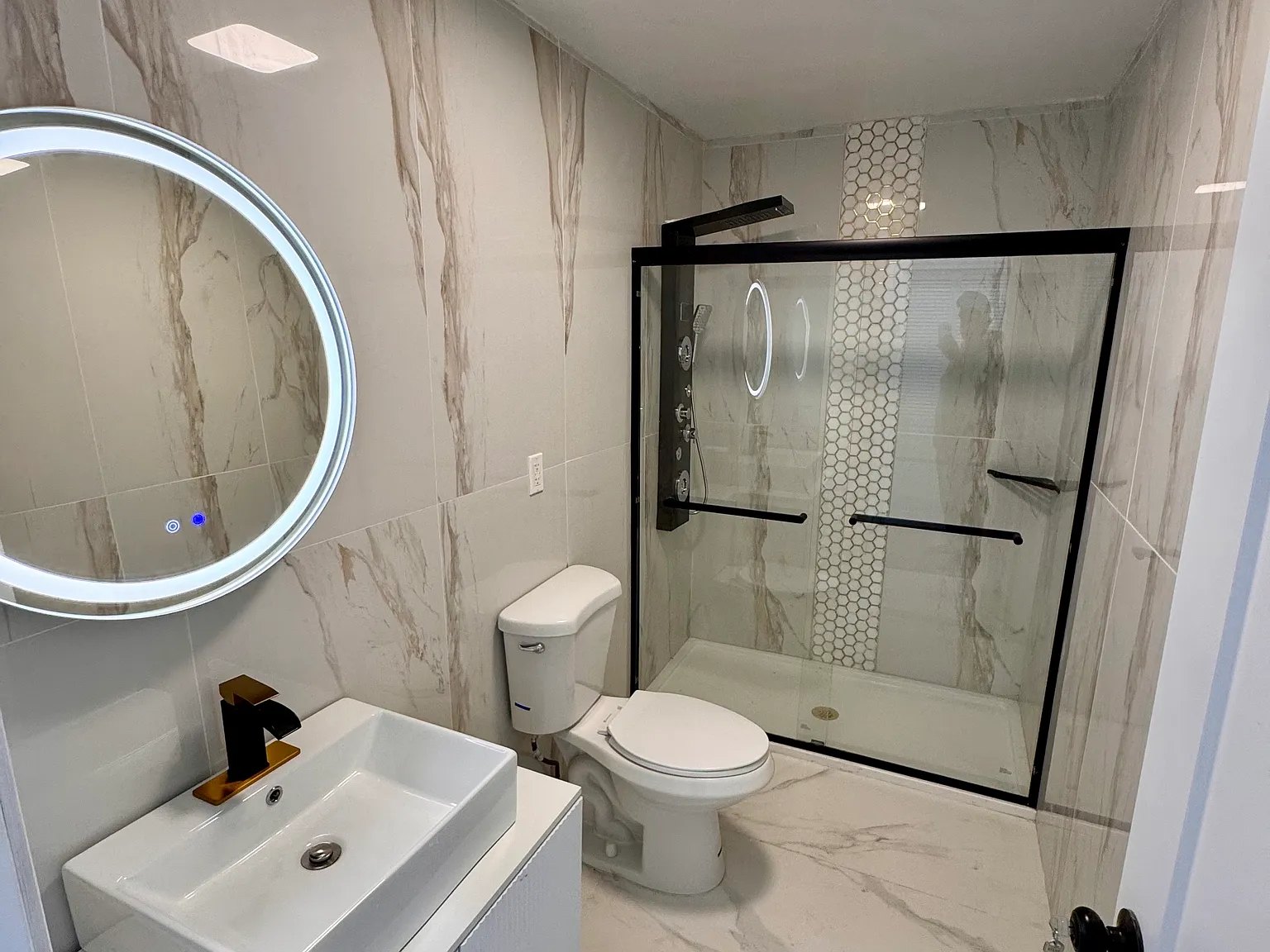 2 bed, $1,350 — Photo 4
