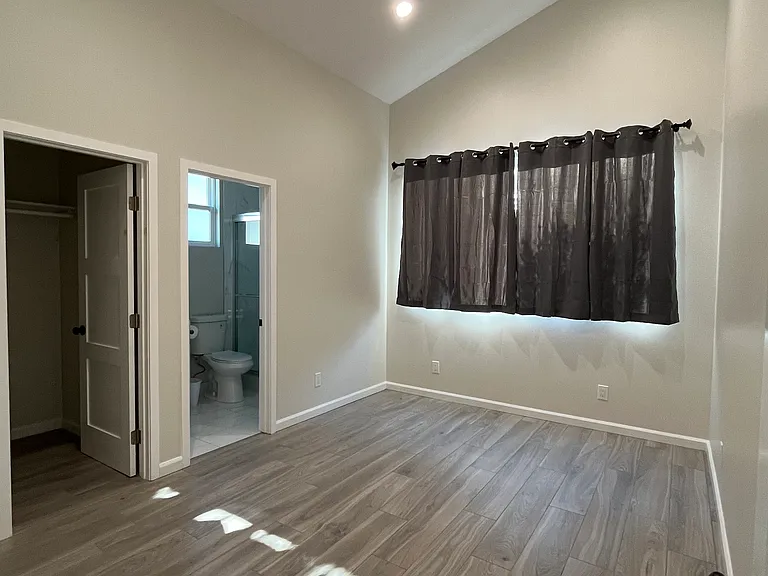 6558 Walt St — Photo 14