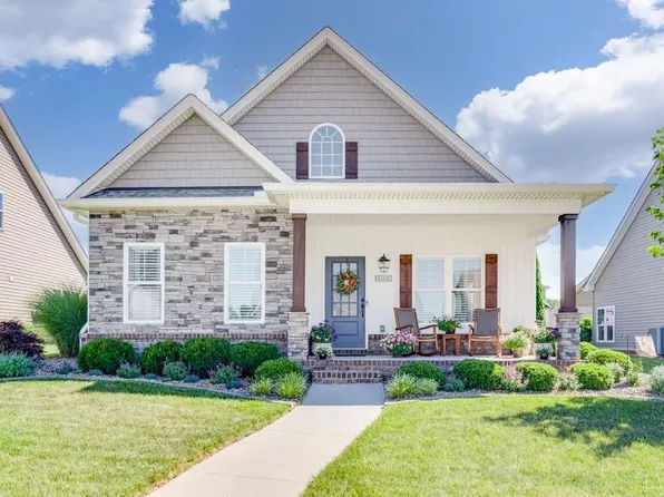 1059 Brewington Dr, Forest, VA 24551