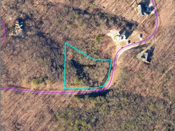 24 Long Mountain Trl, Cleveland, GA 30528