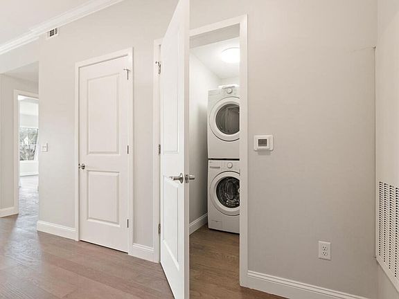 5th image of 131 Eliot St #409