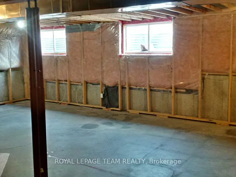 2211 Esprit Dr — Photo 17